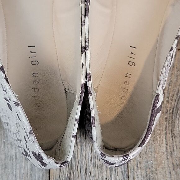 Madden girl Heather snakeskin print flats Size 7.5 - Picture 5 of 10